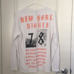 New York Long Sleeve Size M